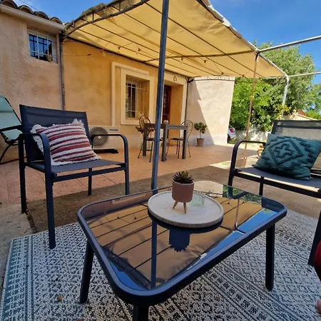Appartement Le Joli Mazet A Entre Bois Et Nîmes