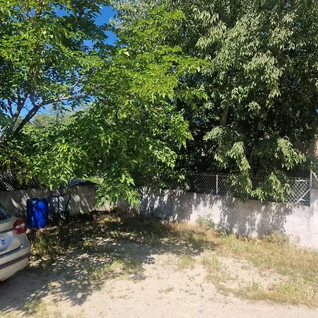 Le Joli Mazet A Entre Bois Et Appartement