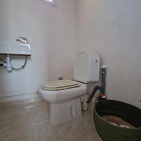 Le Joli Mazet A Entre Bois Et * Nîmes