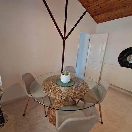 Le Joli Mazet A Entre Bois Et Appartement