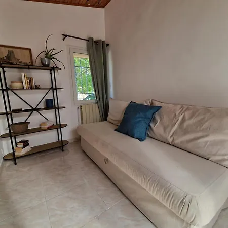 Le Joli Mazet A Entre Bois Et Appartement Nîmes